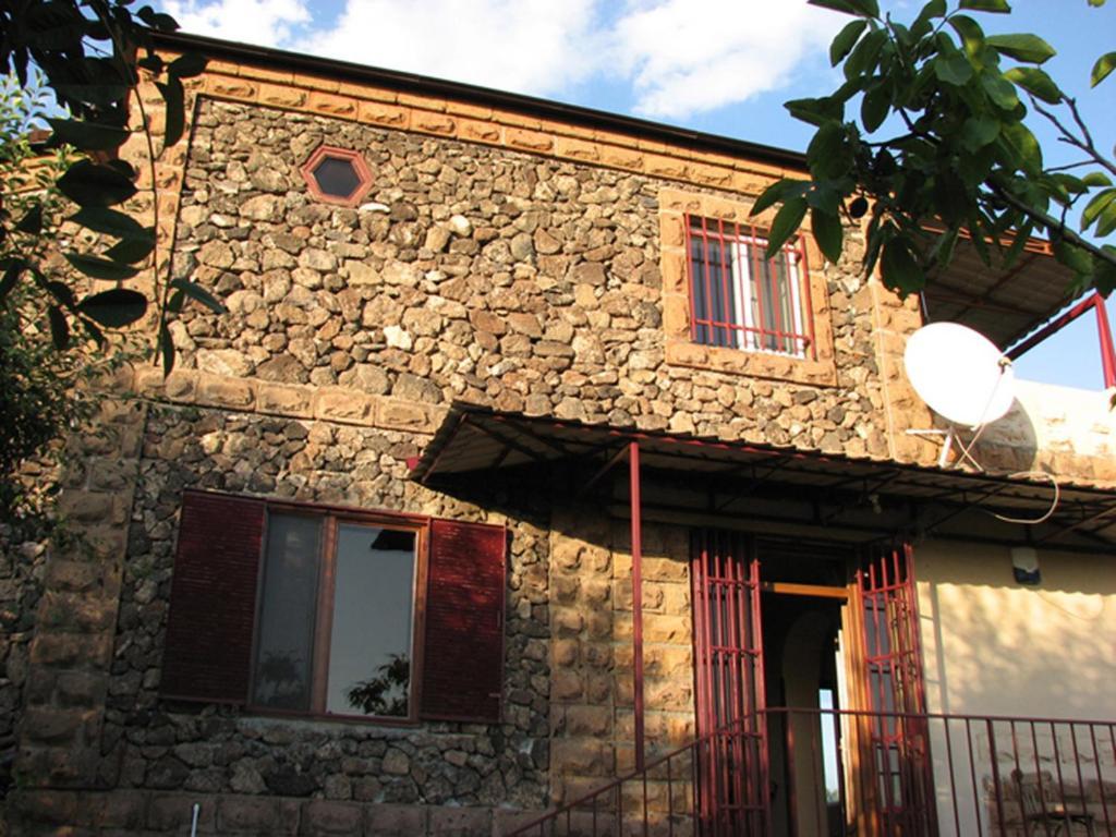 Three Jugs B&B Jrvezh Exterior photo