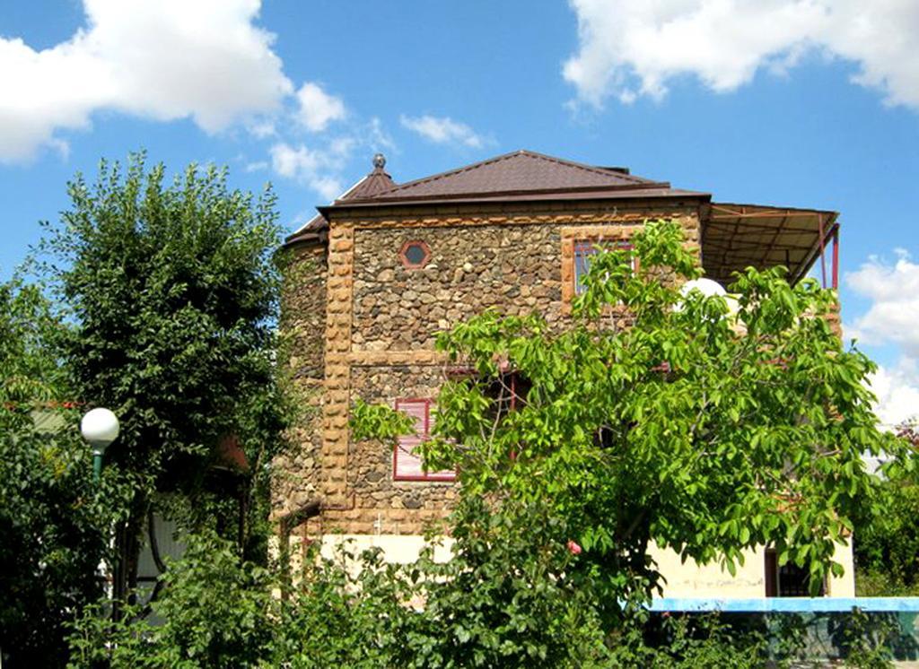 Three Jugs B&B Jrvezh Exterior photo